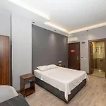 Hotel Comfort 2*